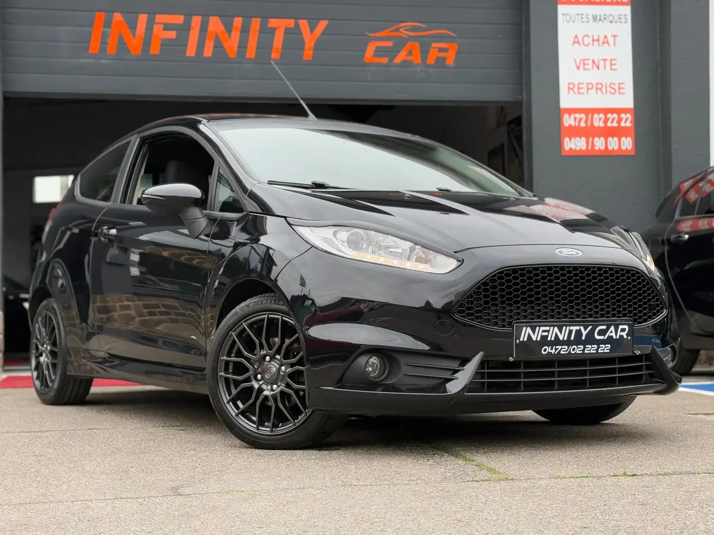 Ford Fiesta 1.6 TDCi Titanium SPORT STLINE Noir - 1
