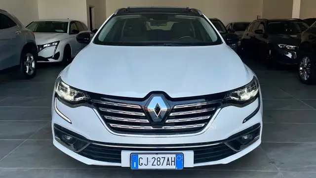 Renault Talisman view 2