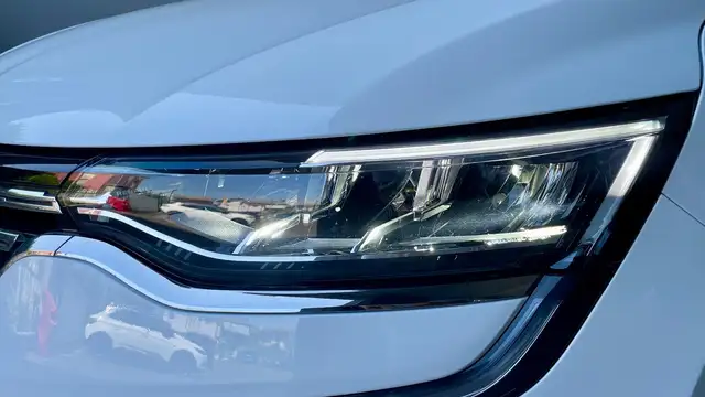 Renault Talisman view 5