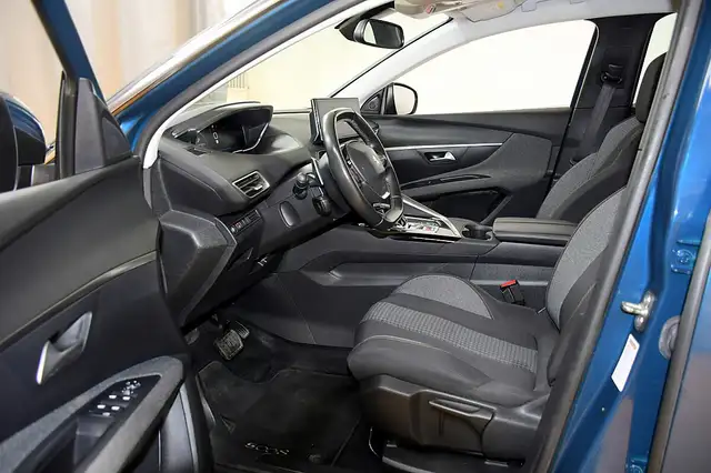 Peugeot 5008 view 9