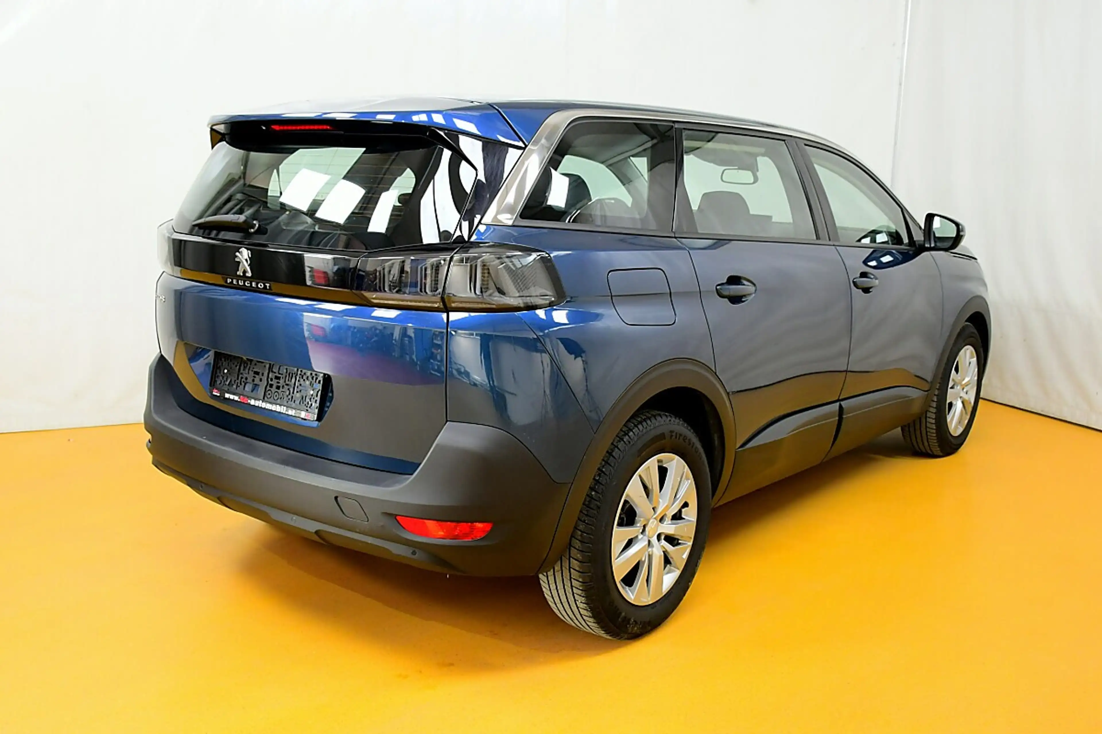 Peugeot 5008 BlueHDI 130 EAT8 Active Pack — photo 3