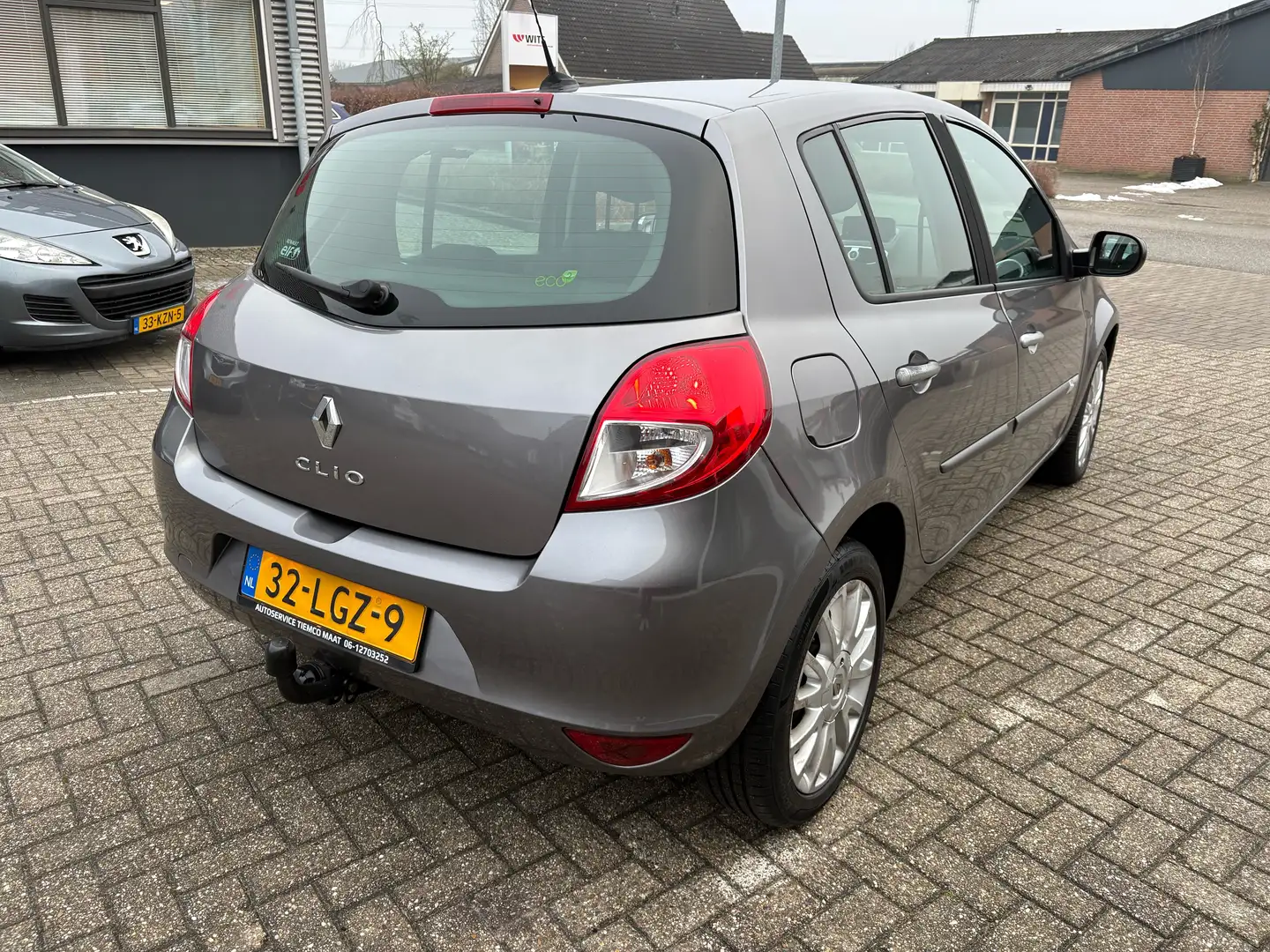 Renault Clio 1.2 Dynamique Grau - 2