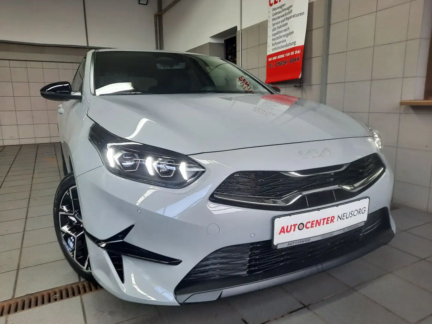 Kia Ceed / cee'd 1.5 T-GDI Edition 30 Grijs - 1