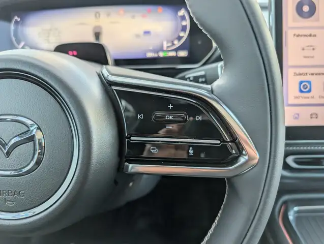 Mazda Mazda6 view 13