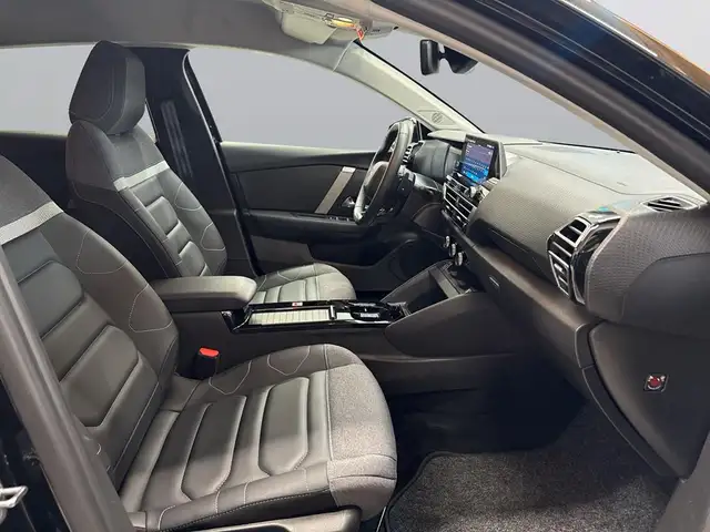 Citroen C4 view 11