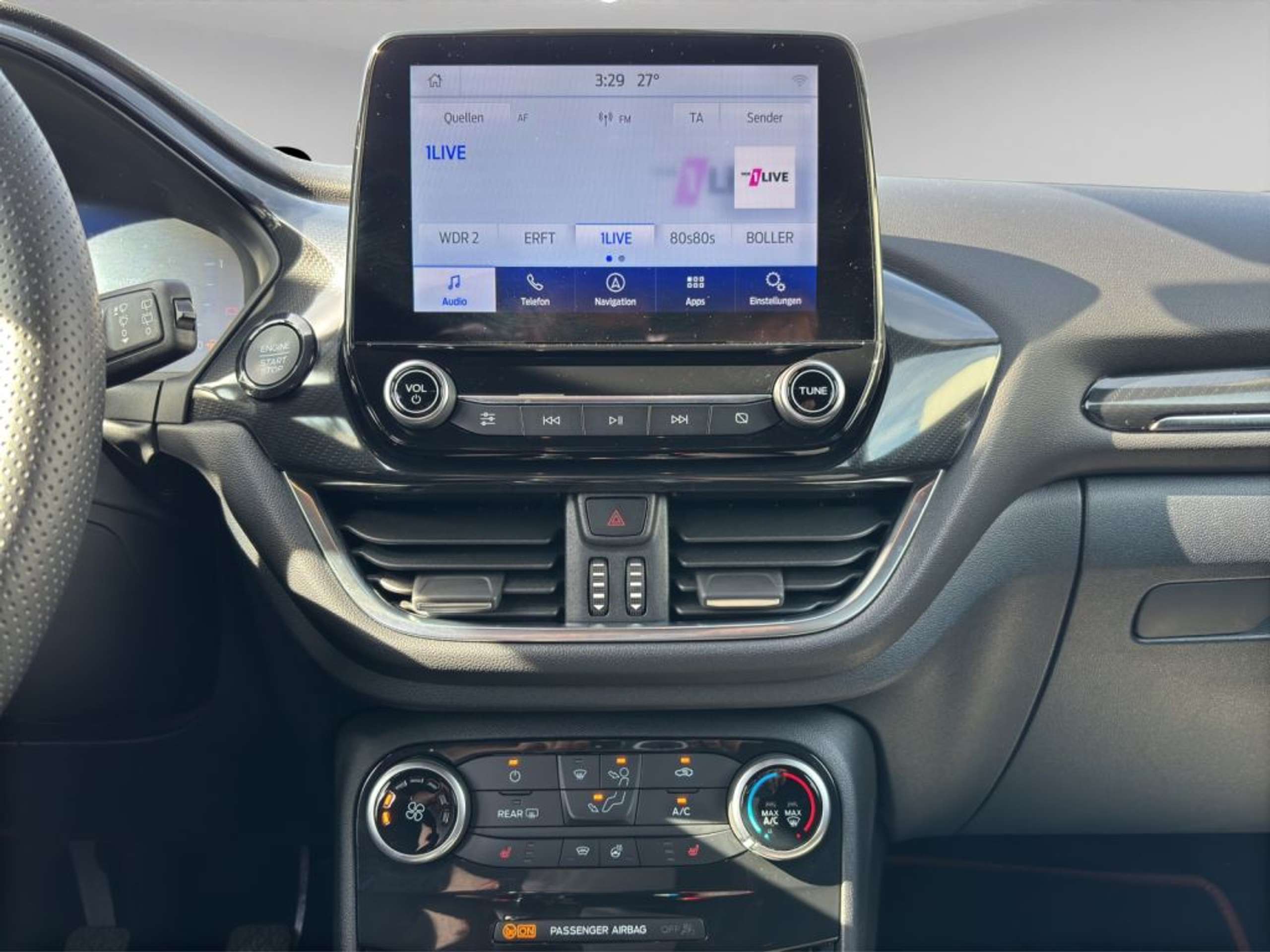 Fahrzeugabbildung Ford Puma ST-LINE 1.0 Ltr. 125 PS *CARPLAY*NAVI*RFK* - mit KI generiert/bearbeitet