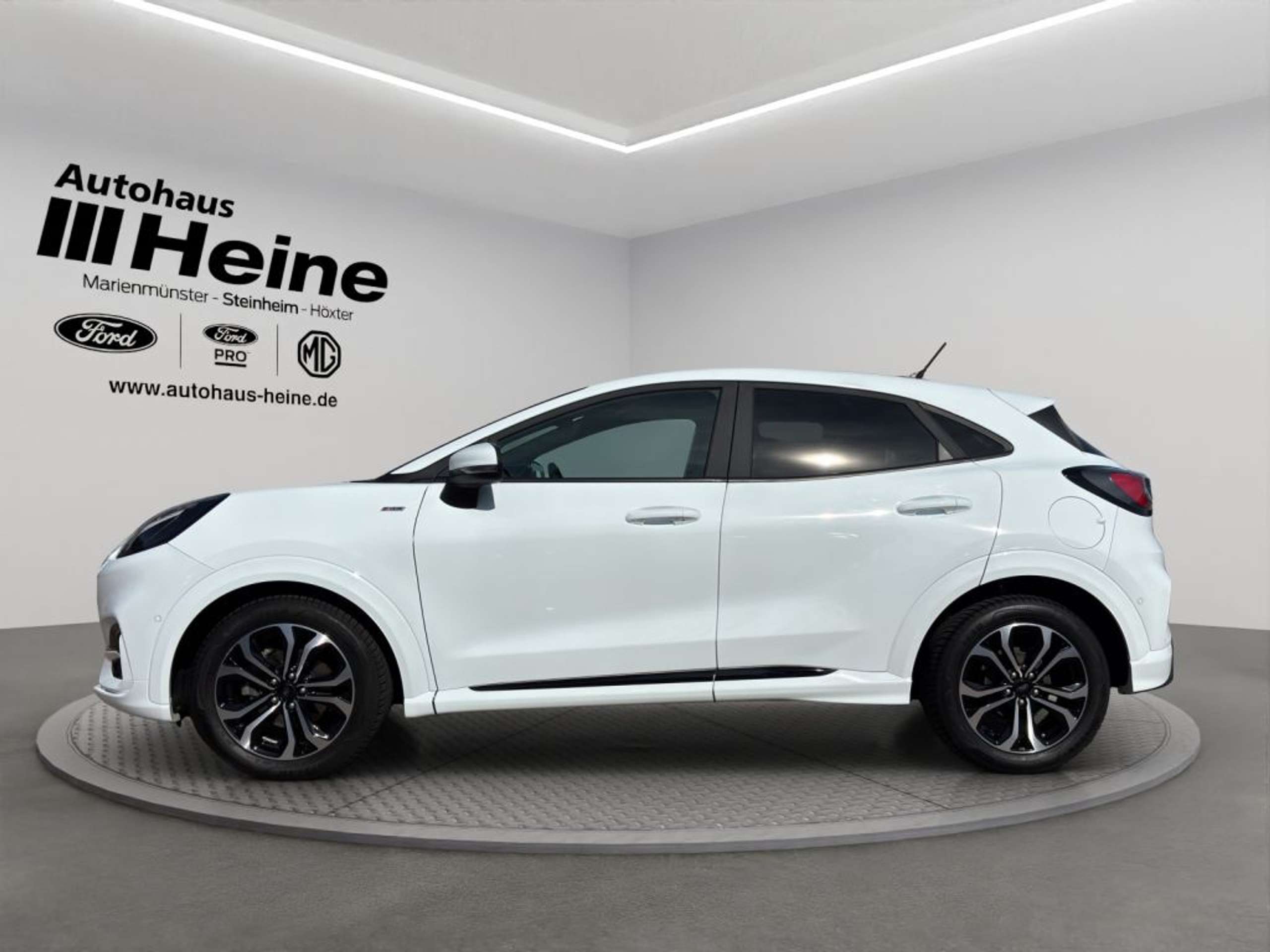 Fahrzeugabbildung Ford Puma ST-LINE 1.0 Ltr. 125 PS *CARPLAY*NAVI*RFK* - mit KI generiert/bearbeitet