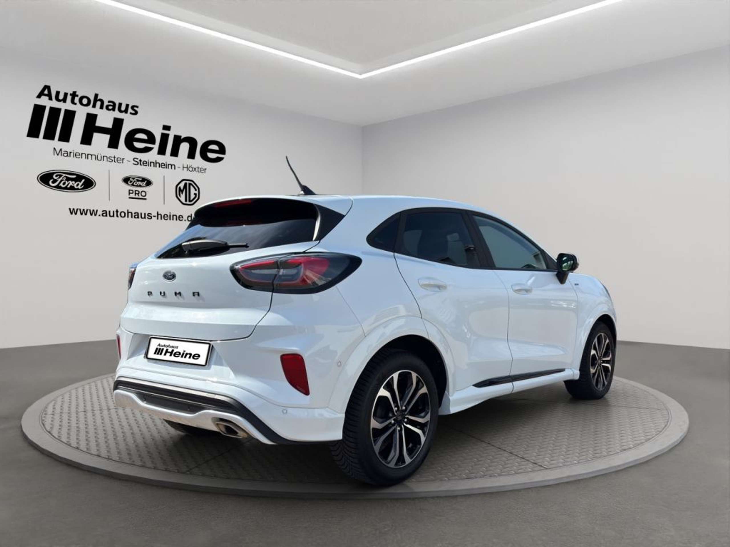 Fahrzeugabbildung Ford Puma ST-LINE 1.0 Ltr. 125 PS *CARPLAY*NAVI*RFK* - mit KI generiert/bearbeitet