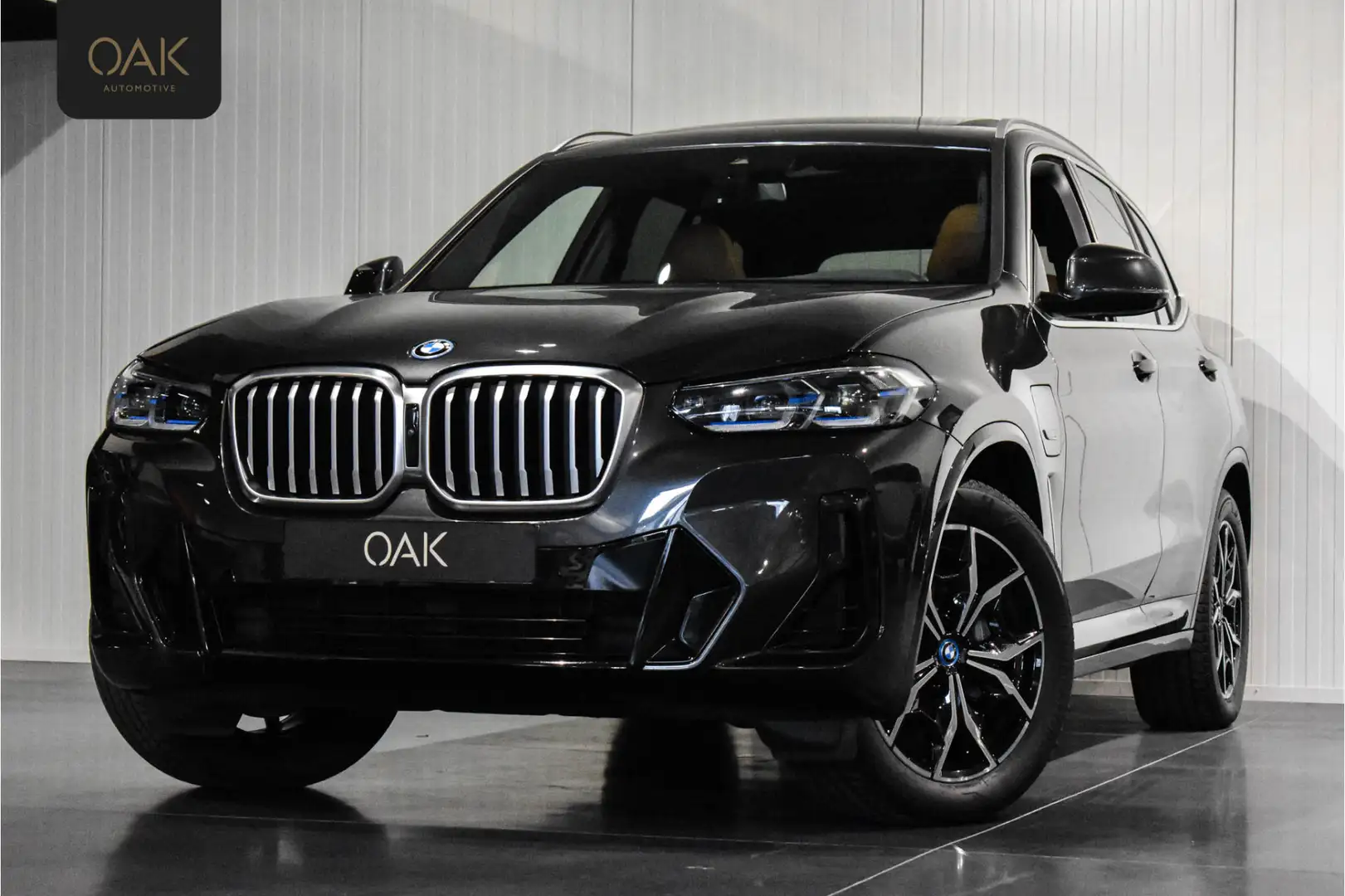 BMW X3 xDrive30e | M-Sport | Live Cockpit | Panorama | Le Grijs - 1