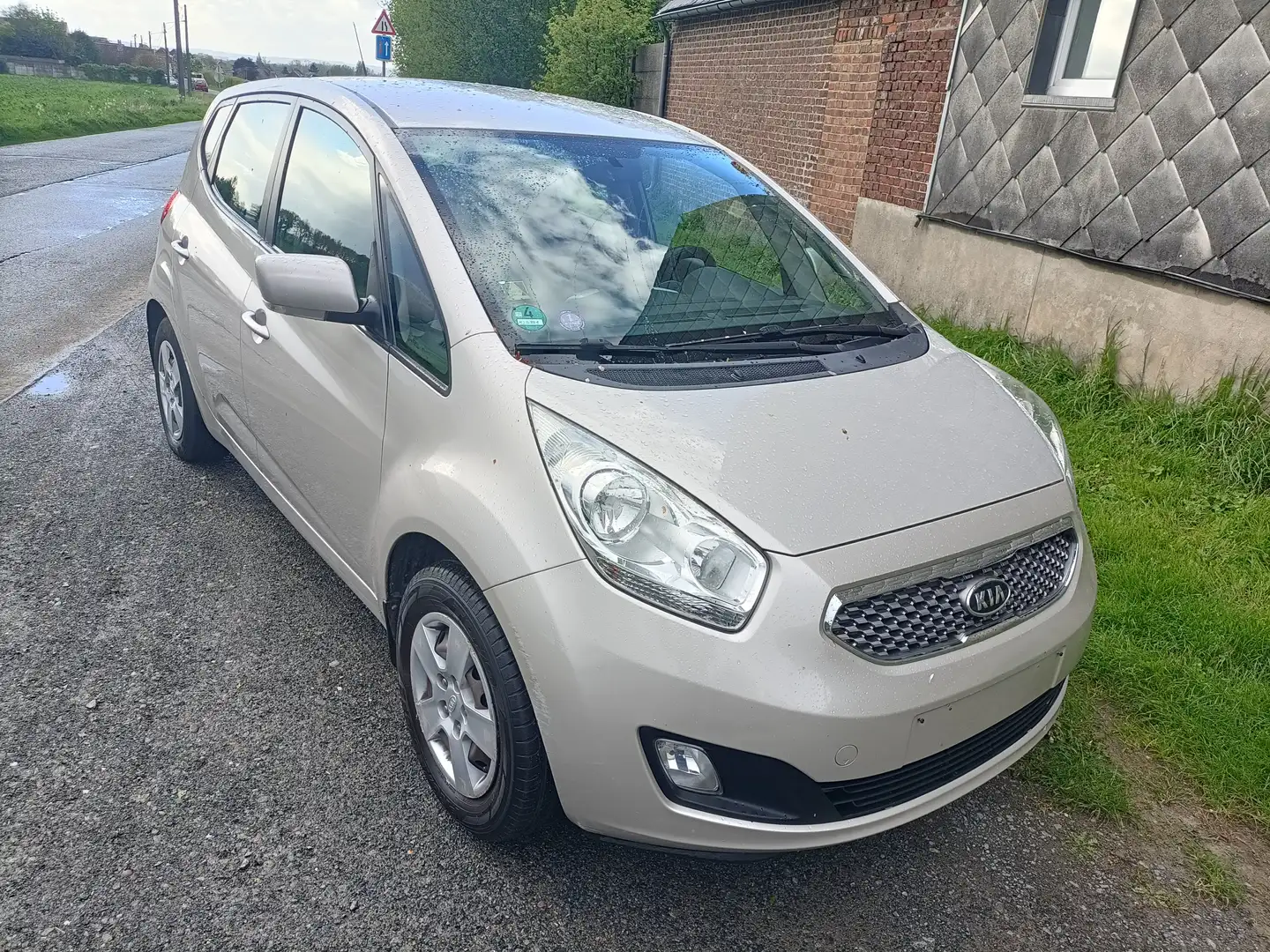 Kia Venga 1.4i Fusion ISG Eco 144549 km garantie 1 an Brons - 2