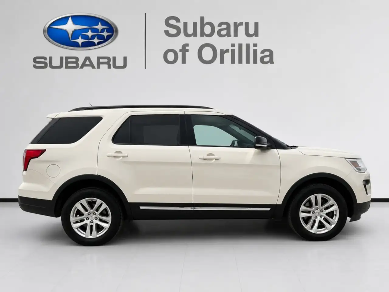 Ford Explorer снимка Ford Explorer