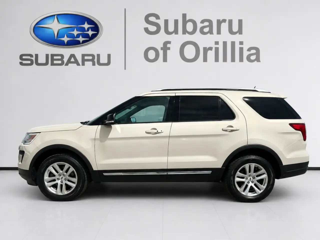 Ford Explorer снимка Ford Explorer