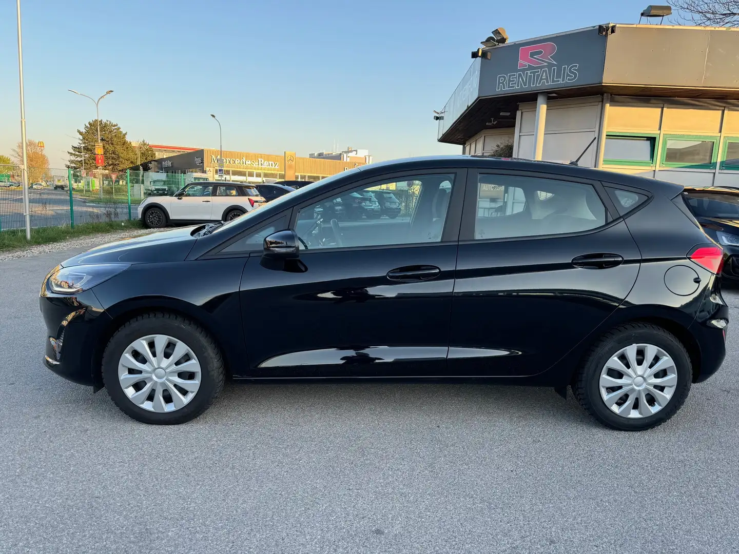 Ford Fiesta Cool & Connect / Erstbesitz / MwSt. *BESTPREIS* Schwarz - 2