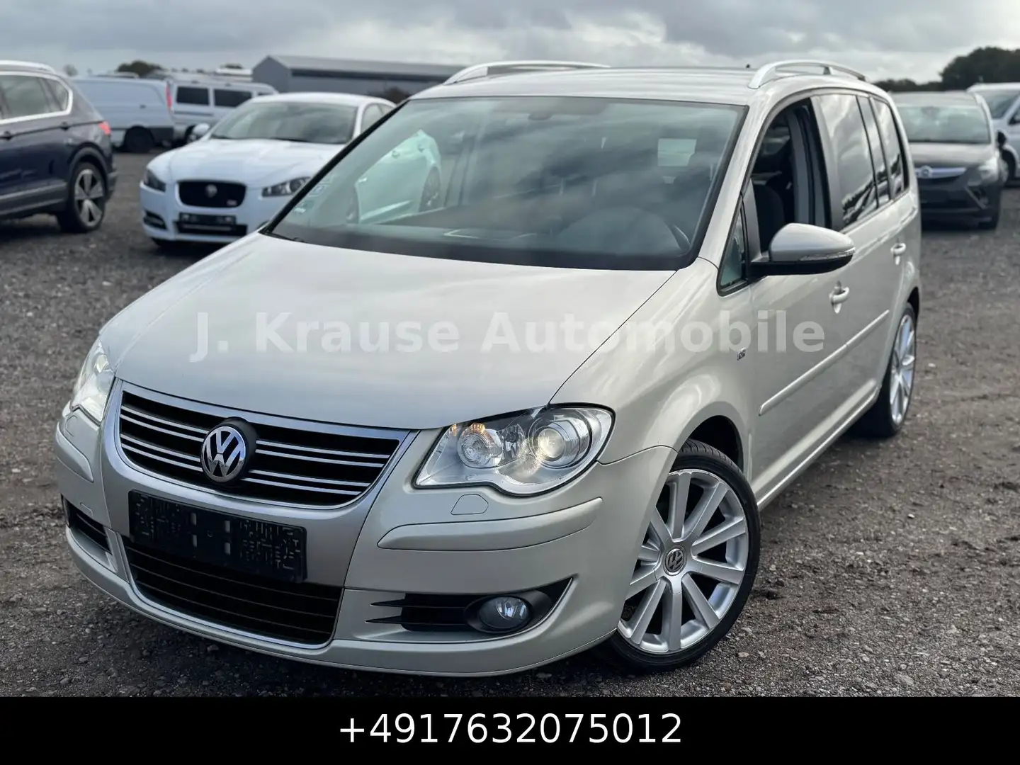 Volkswagen Touran Highline 1.4TSI R-Line Nav Bi-Xen HU03/27 Or - 2