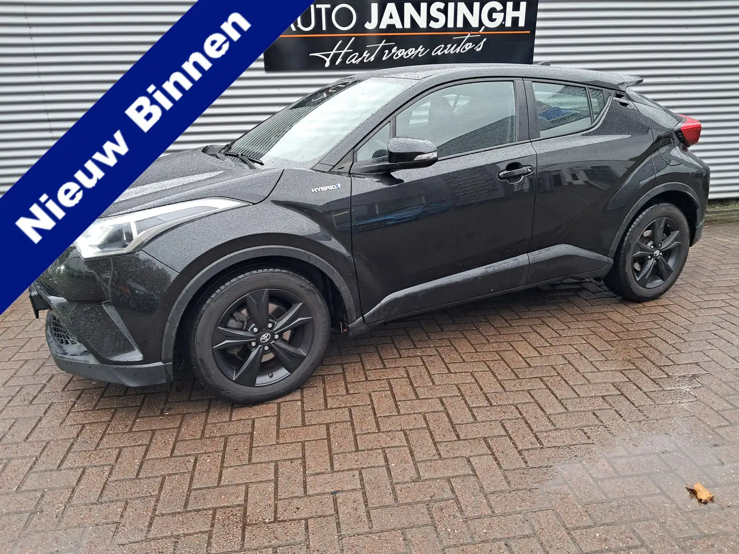 Toyota C-HR 1.8 Hybrid Dynamic | Clima | Navigatie | Camera | Zwart - 1