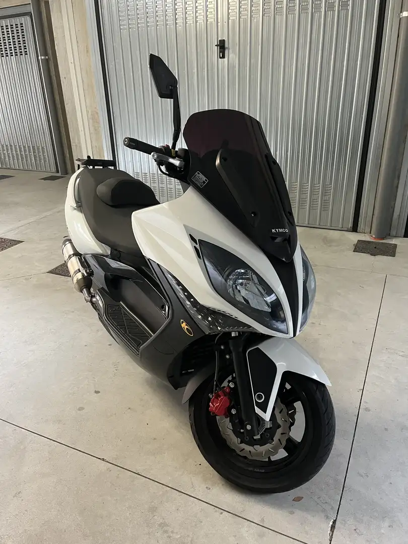 Kymco Xciting 300i R - 1