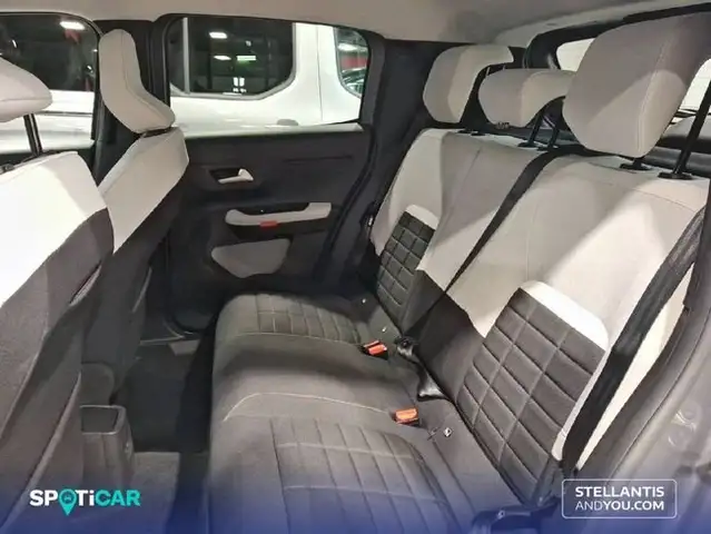 Citroen C3 view 10