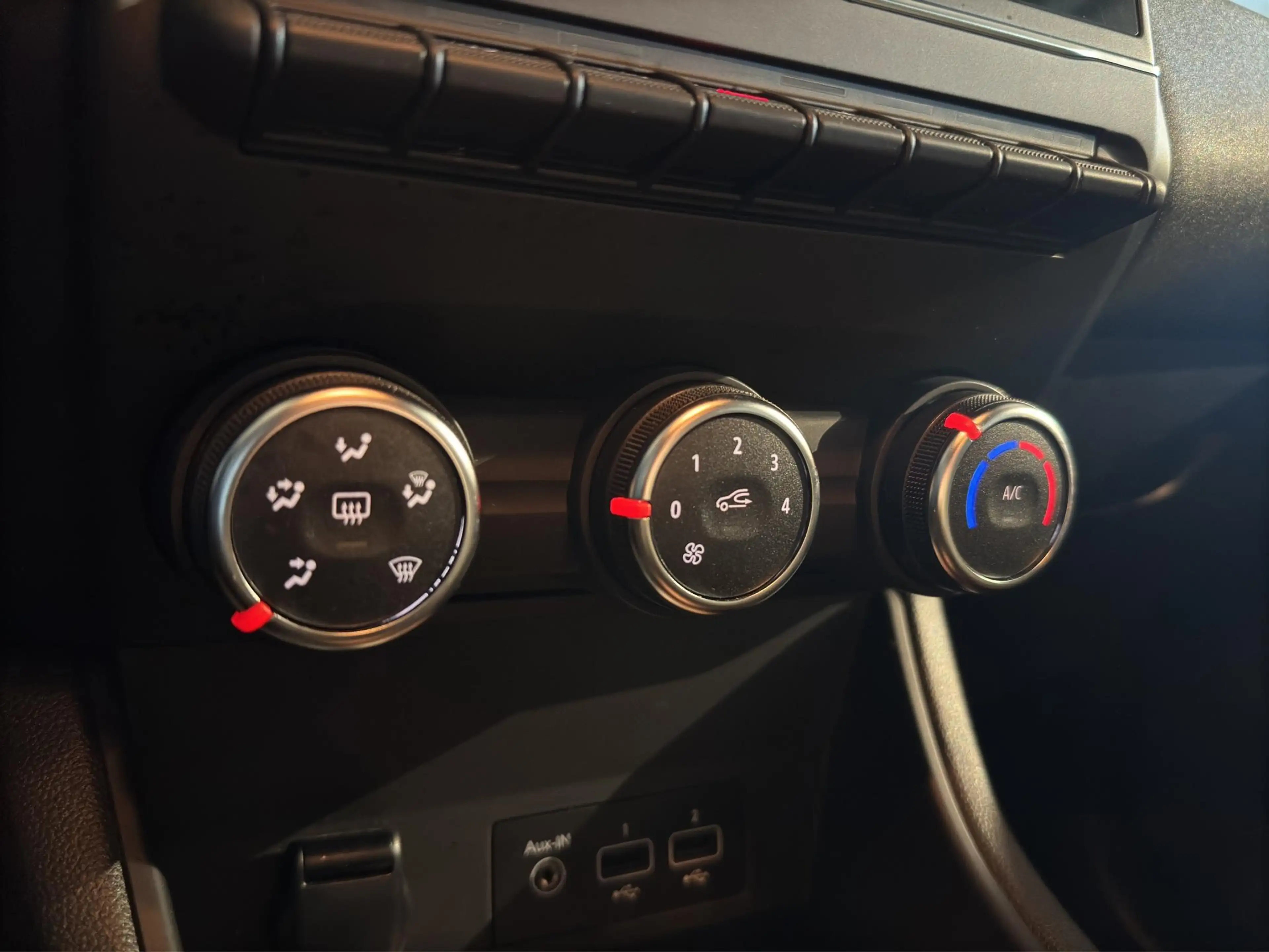 Renault Captur II Evolution — photo 11