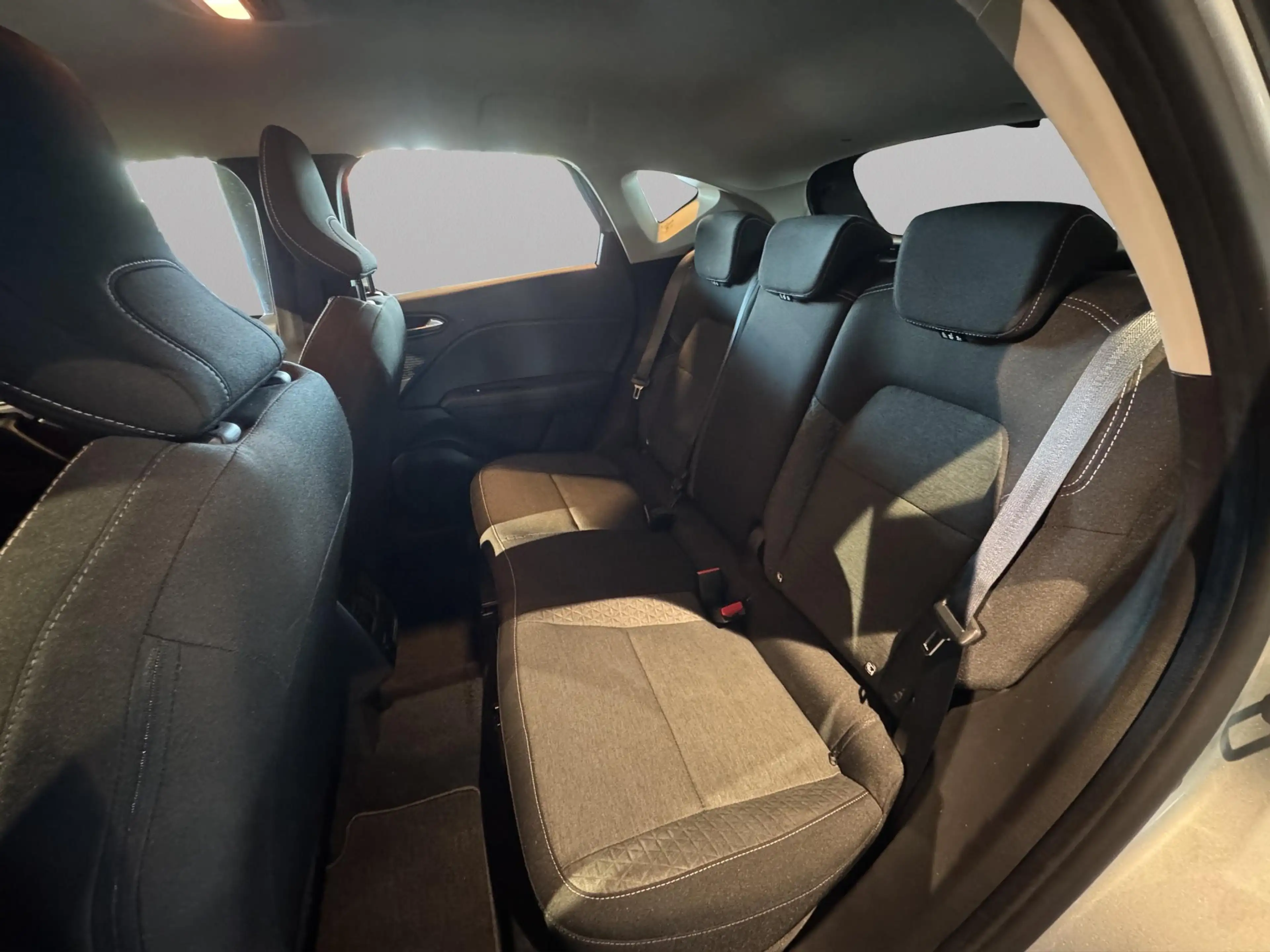 Renault Captur II Evolution — photo 14
