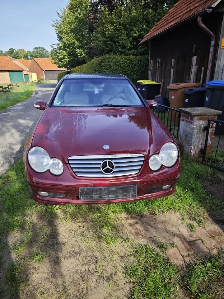 Mercedes-Benz C 180 Sportcoupe, foto 1