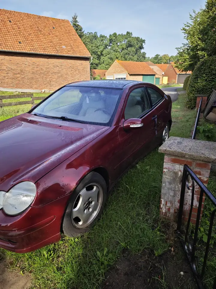 Mercedes-Benz C 180 Sportcoupe, foto 3
