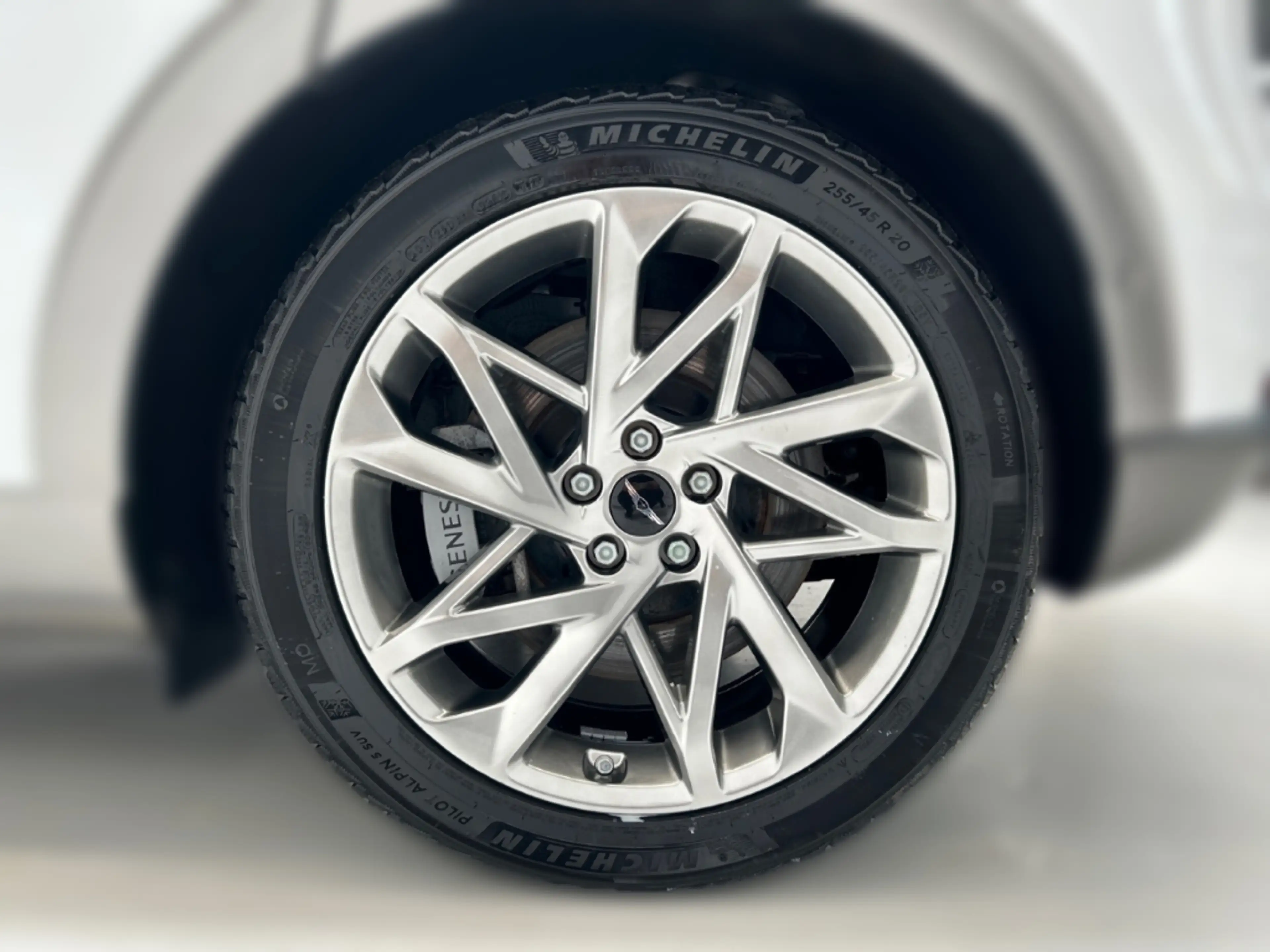 Genesis GV60 Sport Elektro 4WD Sportpaket Memory Sitze Soundsys — photo 9