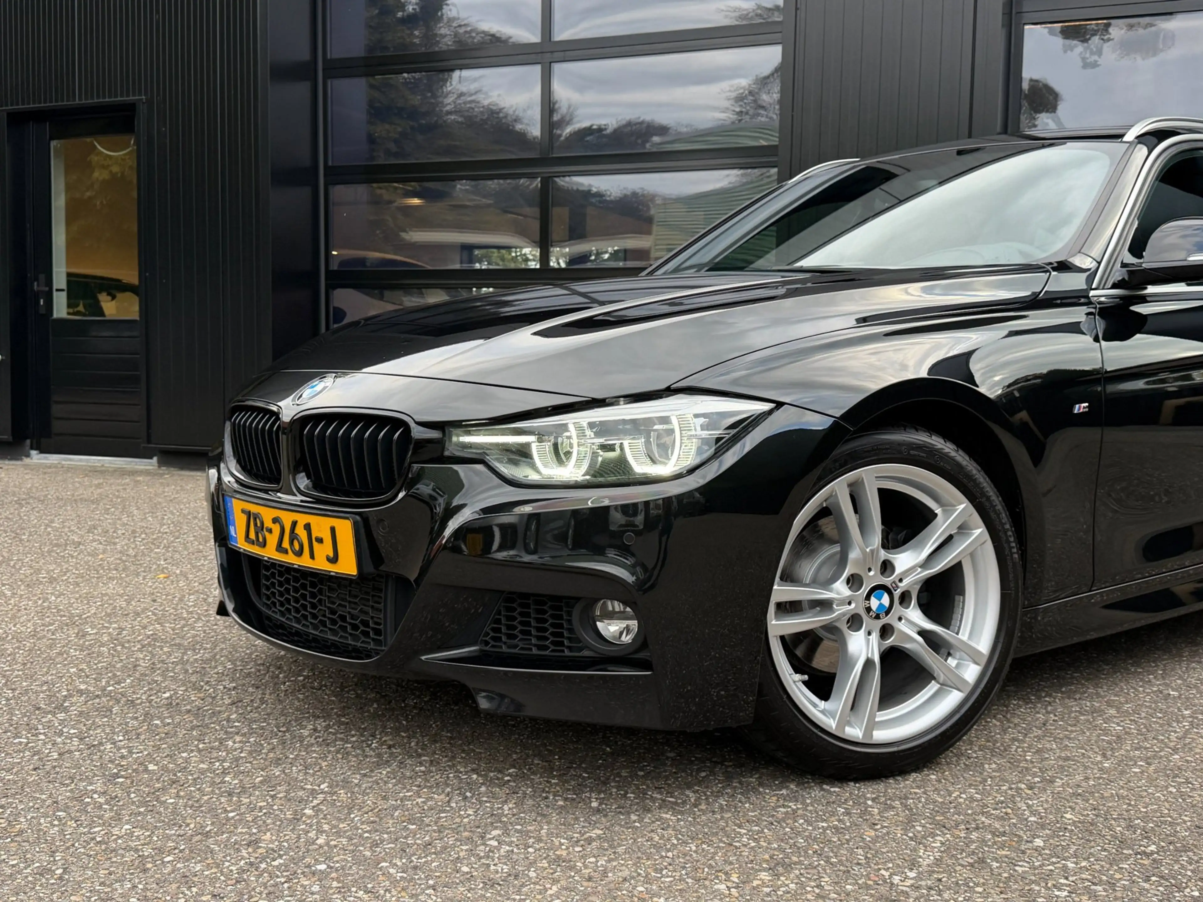 BMW 318 3-serie Touring 318i M-Sport LED Navi Leder Cruise — photo 7