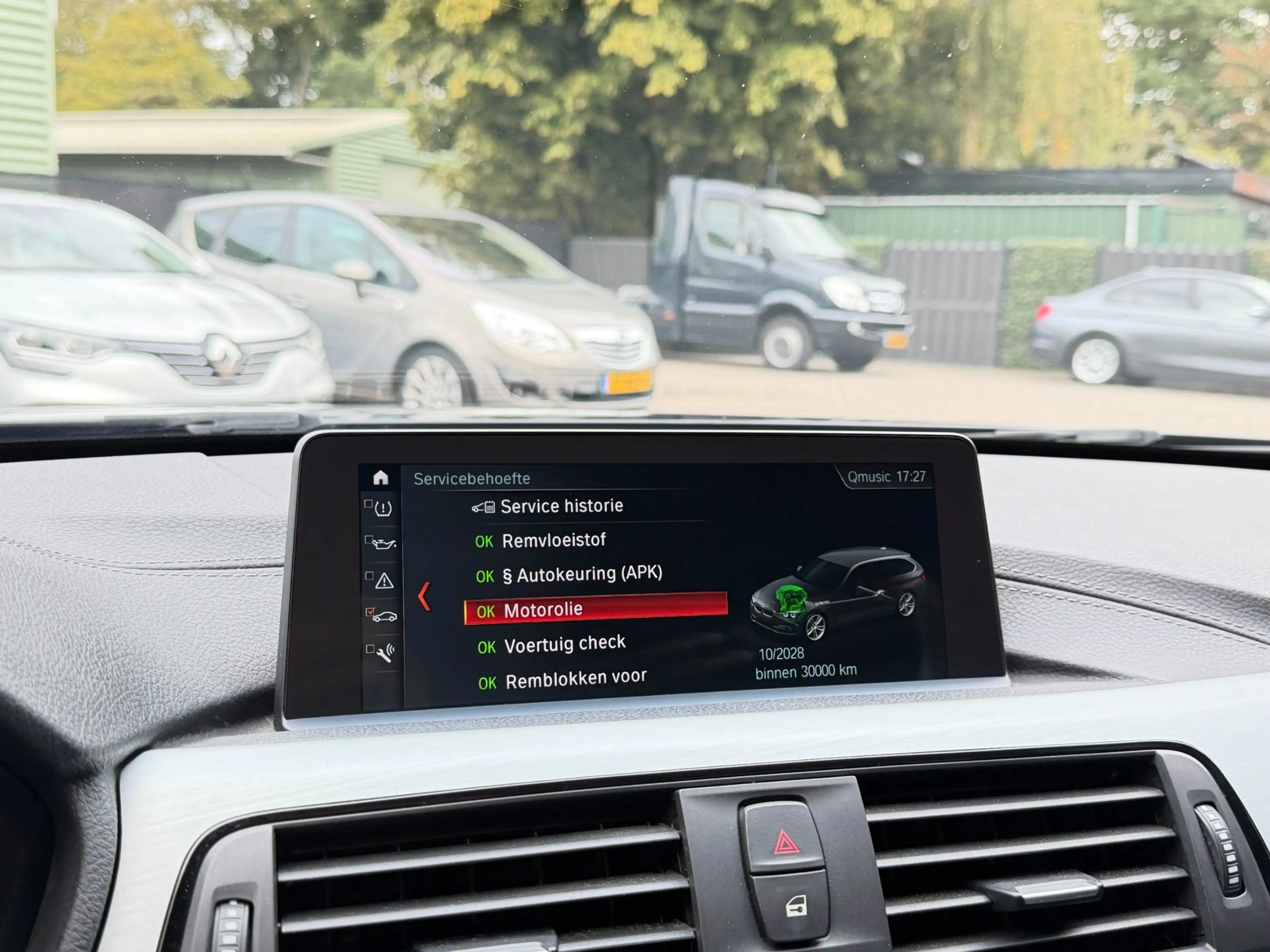 BMW 318 3-serie Touring 318i M-Sport LED Navi Leder Cruise — photo 19