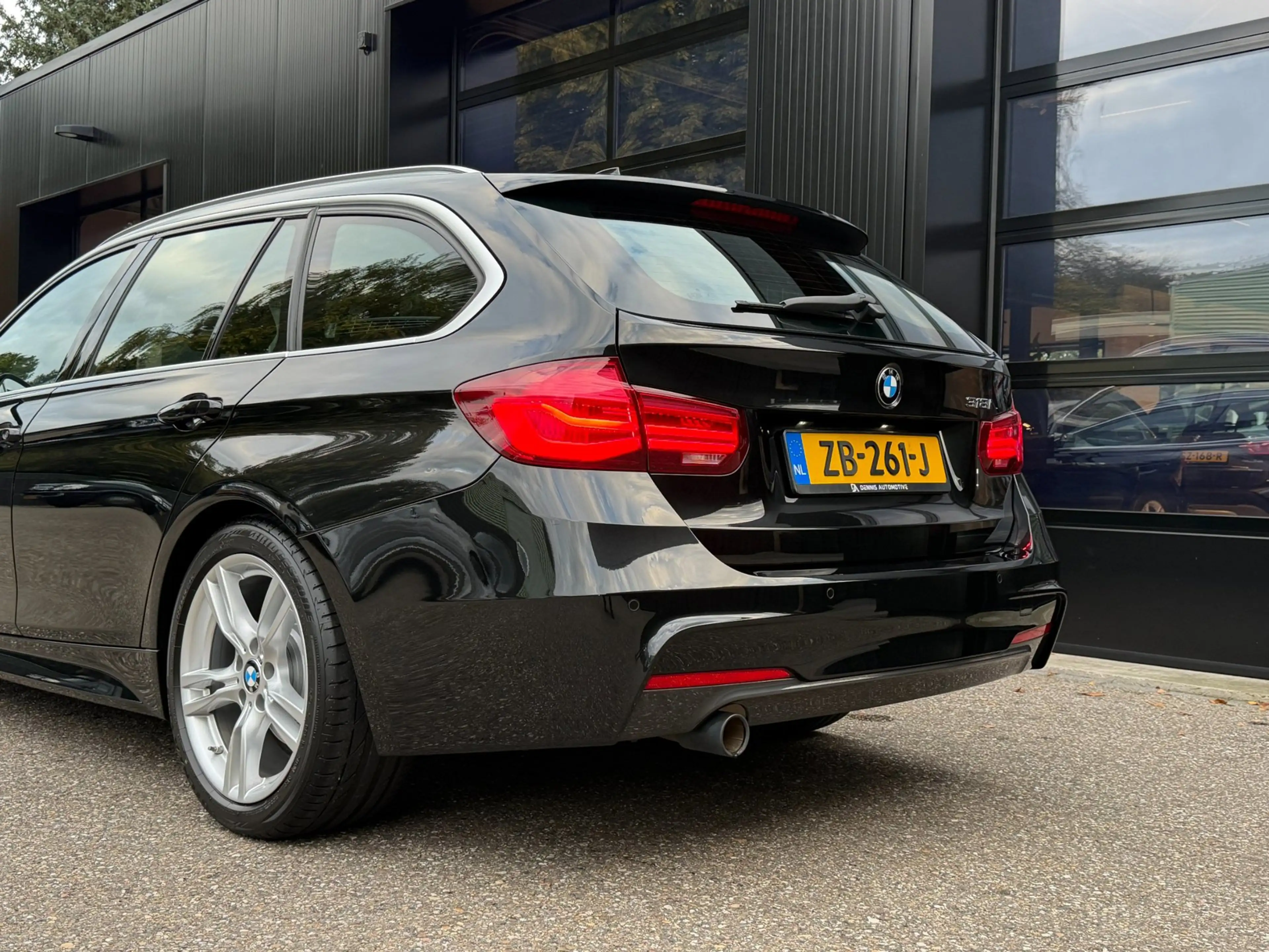 BMW 318 3-serie Touring 318i M-Sport LED Navi Leder Cruise — photo 6