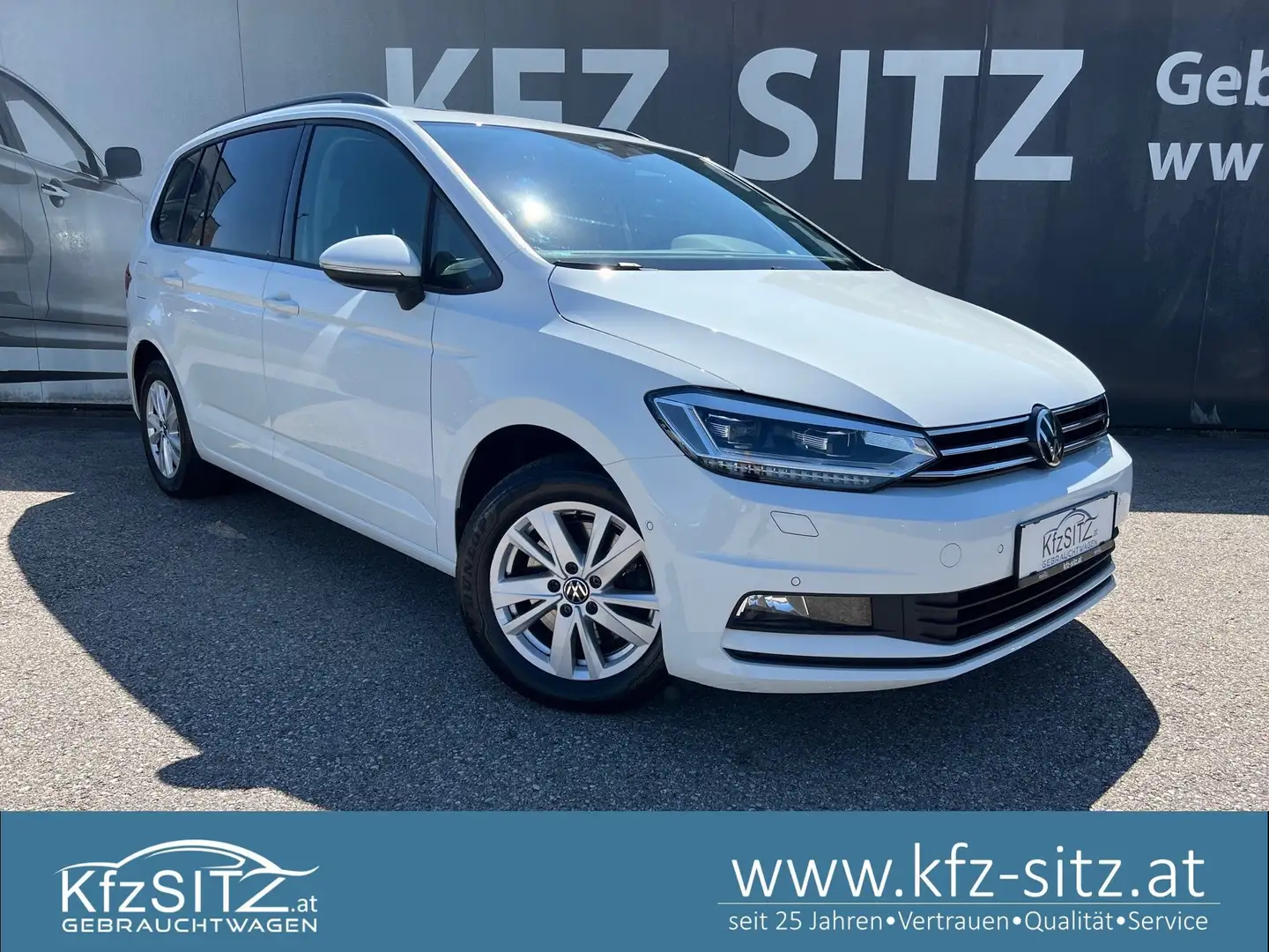 Volkswagen Touran Comfortline 2,0 TDI 7 Sitze DSG | NP: €56.700 Weiß - 1