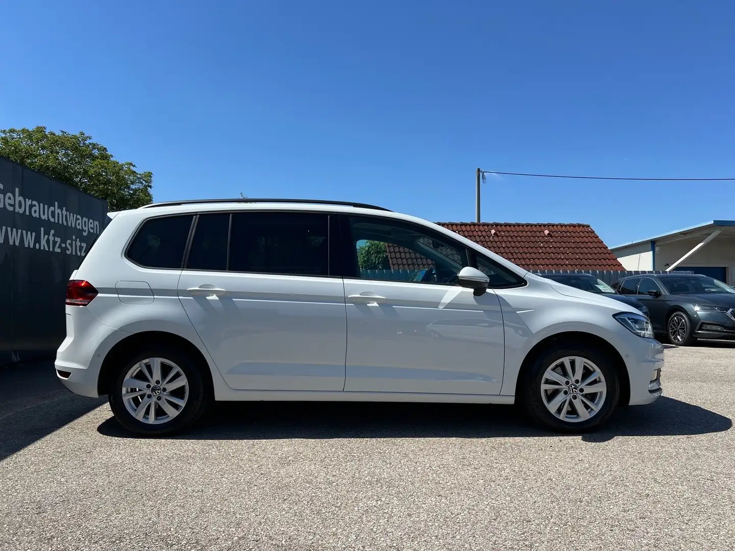 Volkswagen Touran Comfortline 2,0 TDI 7 Sitze DSG | NP: €56.700 Weiß - 2