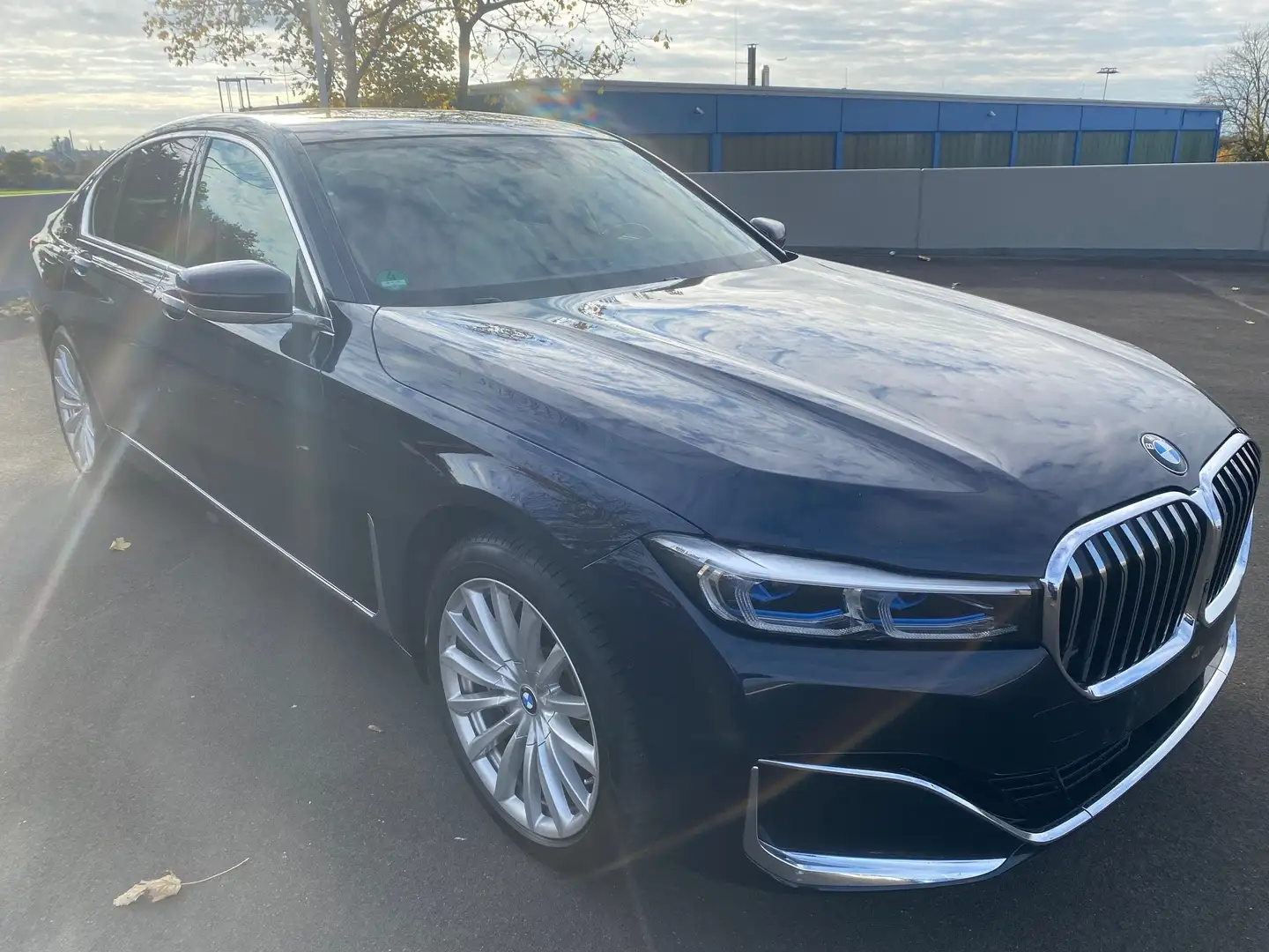 BMW 745 745 e Laser Head-up Blau - 1