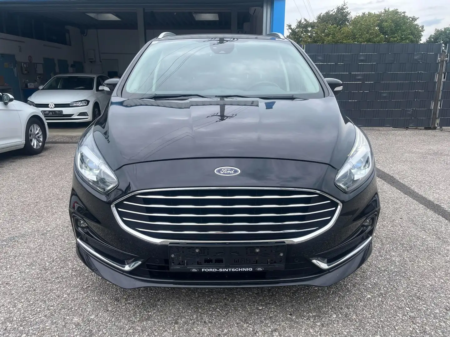 Ford Galaxy 2,0 EcoBlue Titanium 7-Sitzer-LED-Navi-Carplay Negro - 2