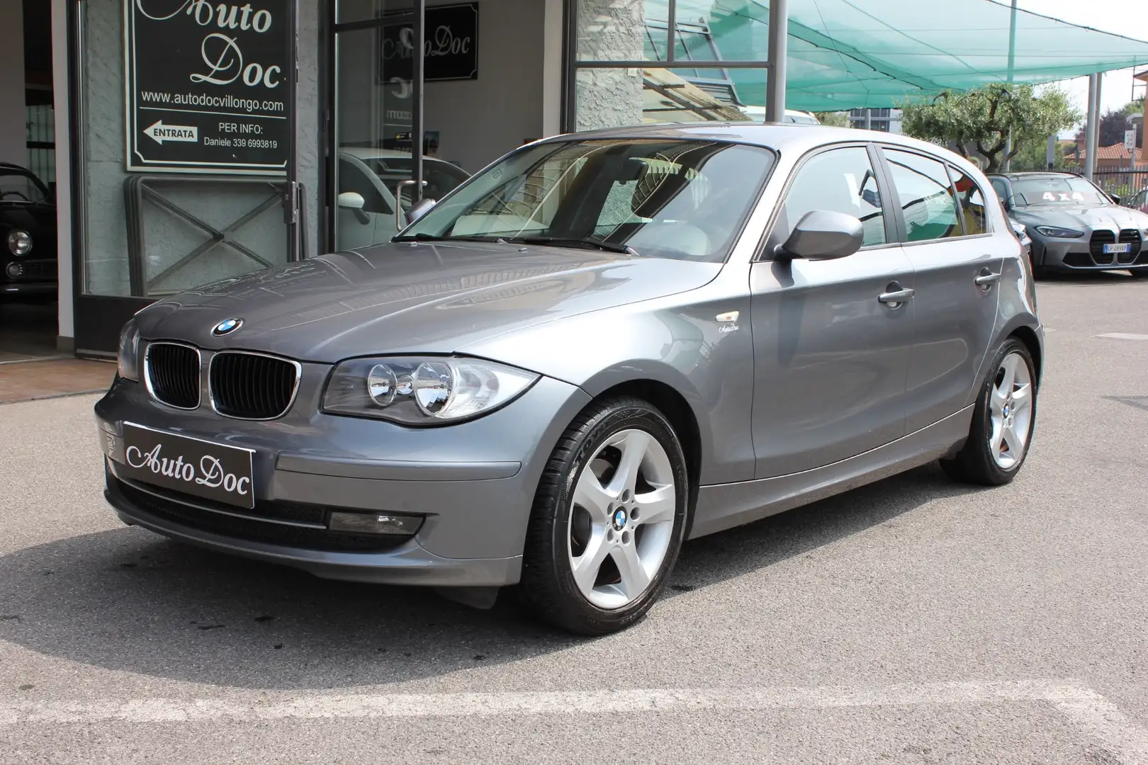 BMW 118 d 2.0 143CV FUTURA CAMBIO AUTOMATICO Gris - 1