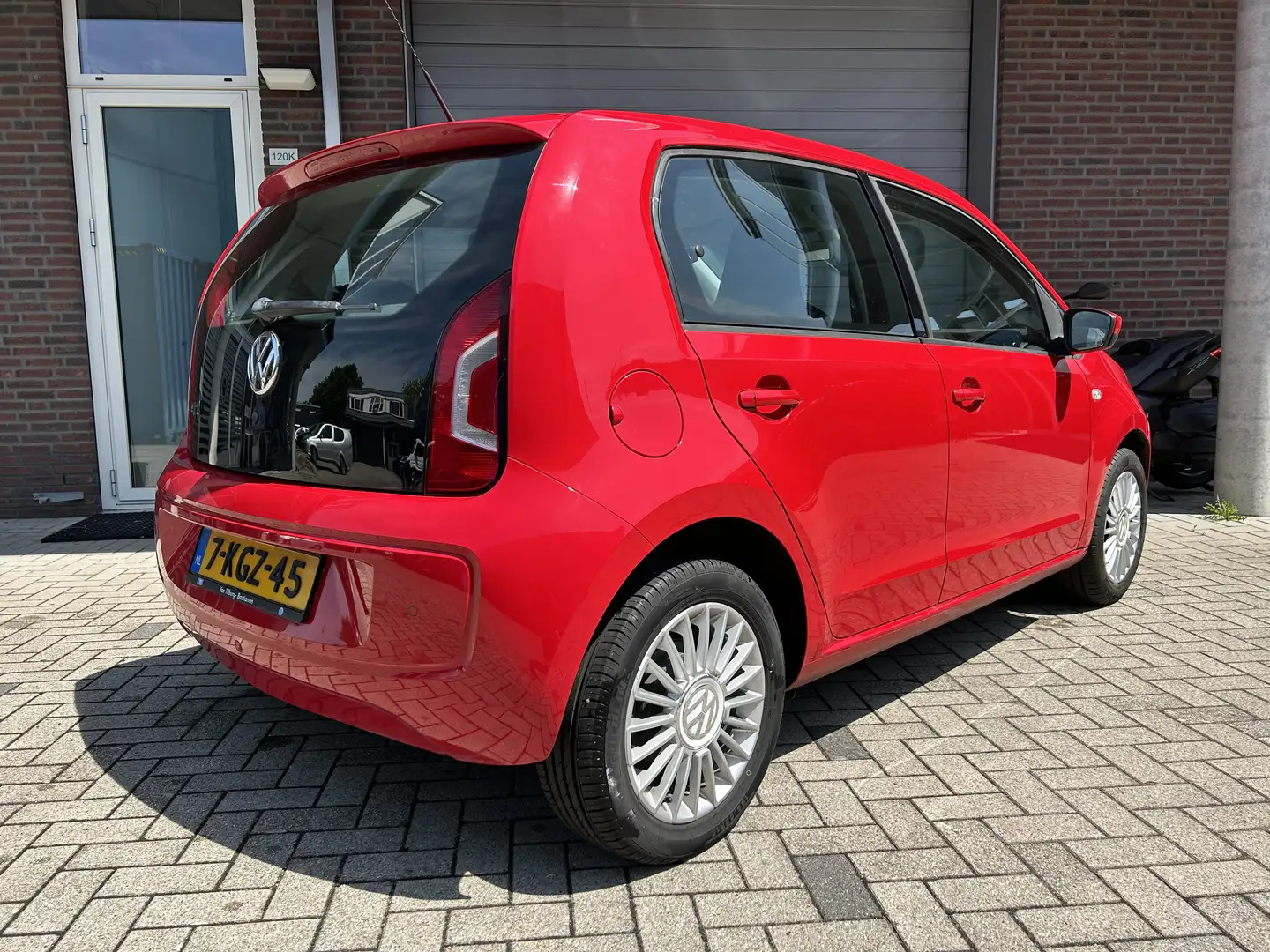 Volkswagen up! 1.0 High Up! Autom./LM/PDC/Airco - 2