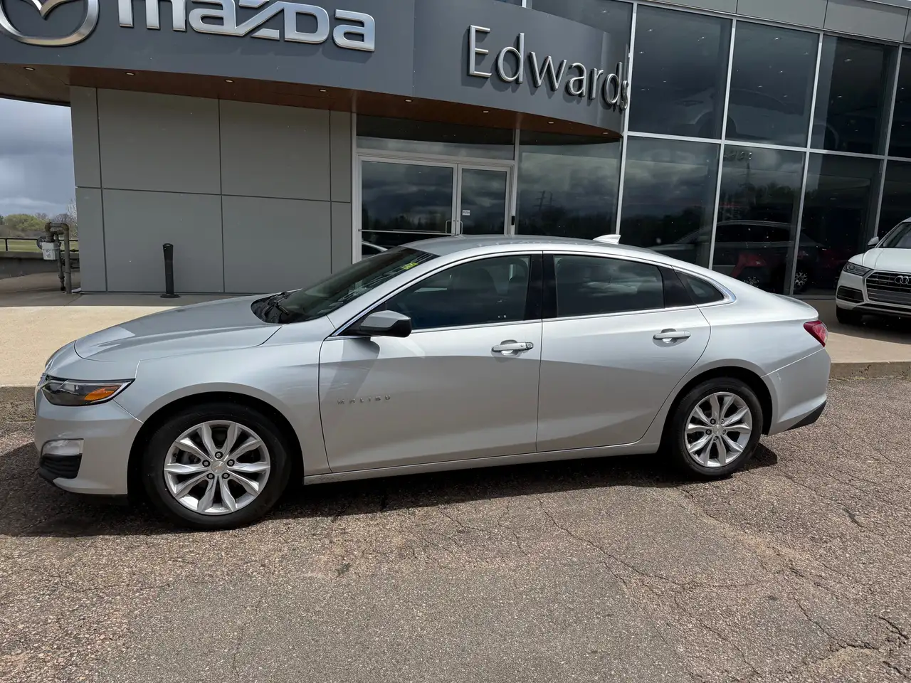 Chevrolet Malibu снимка Chevrolet Malibu