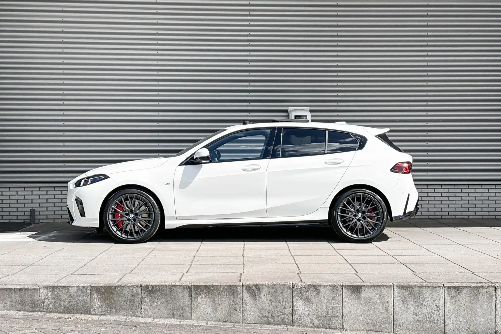 BMW 120 1 Serie | M Sport Pro | Premium Pack | Harman-Kard Wit - 2