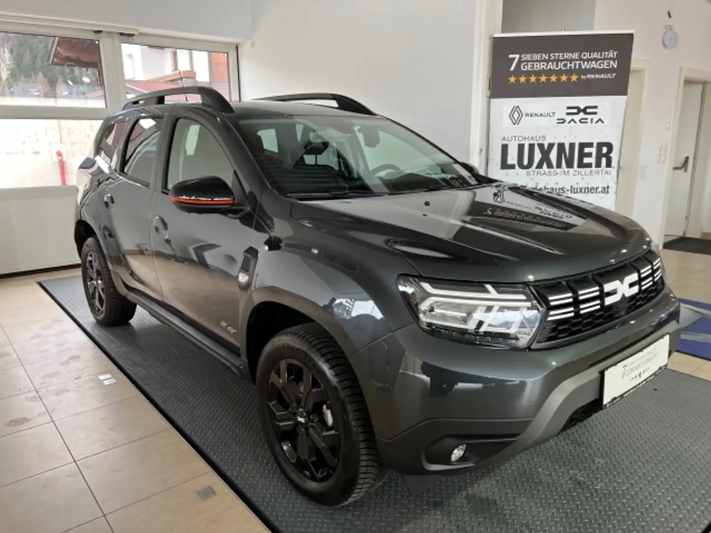 Dacia Duster Duster Extreme TCe150 4x4 Grau - 1