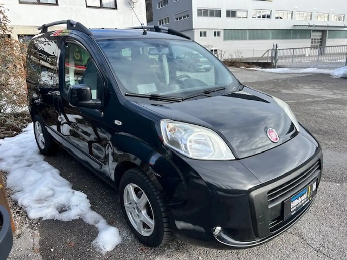 Fiat Qubo 1,3 16V Multijet II 75 *Dynamic* Schwarz - 2