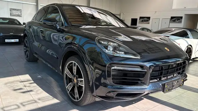 Porsche Cayenne view 5