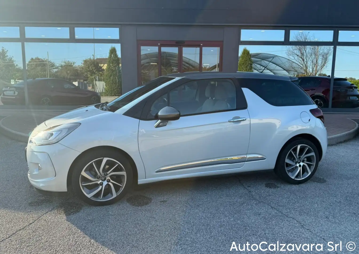 Citroen DS3 BlueHDi 120 S&S So Irresistible / EW184MG Bianco - 2
