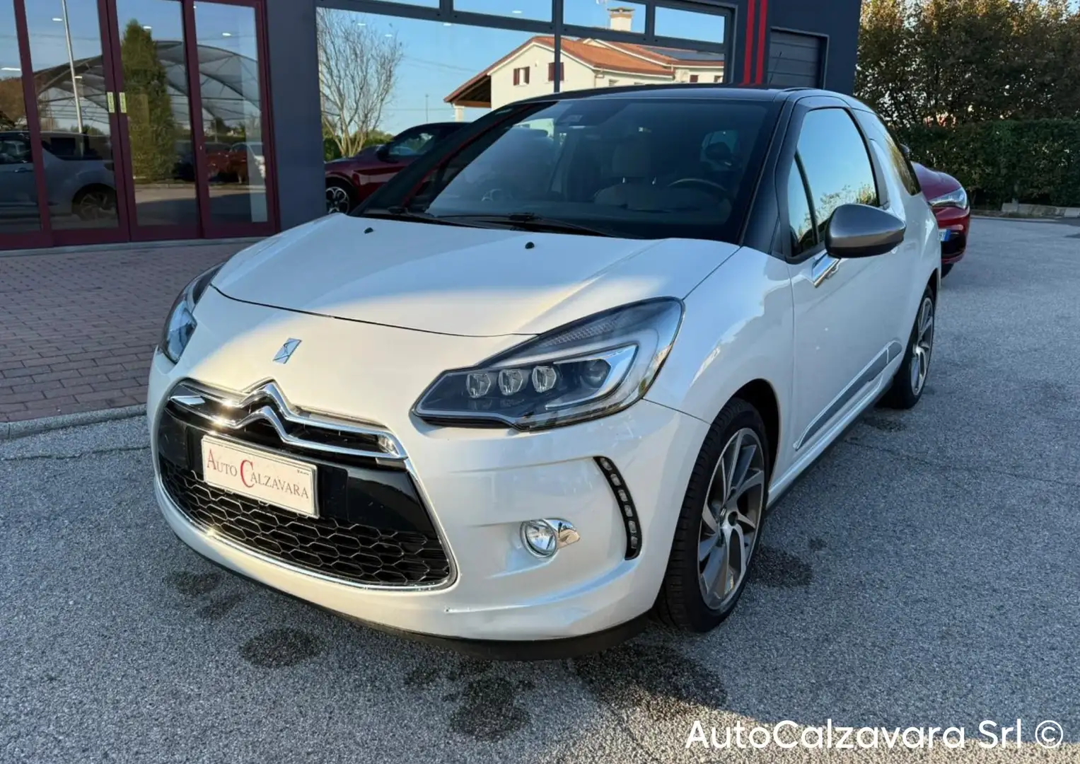 Citroen DS3 BlueHDi 120 S&S So Irresistible / EW184MG Bianco - 1