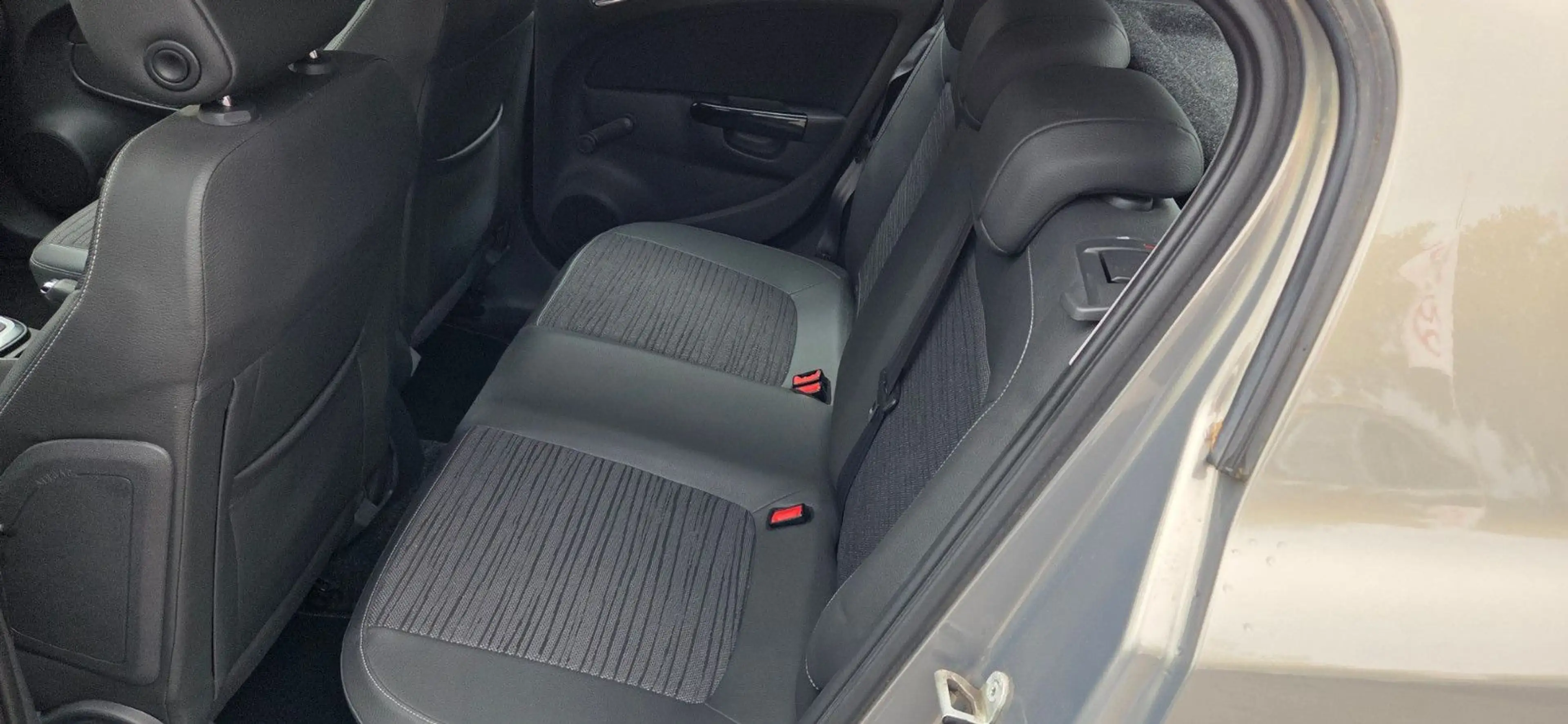 Opel Corsa 1.2 ecoFLEX Edition Easytronic — photo 8