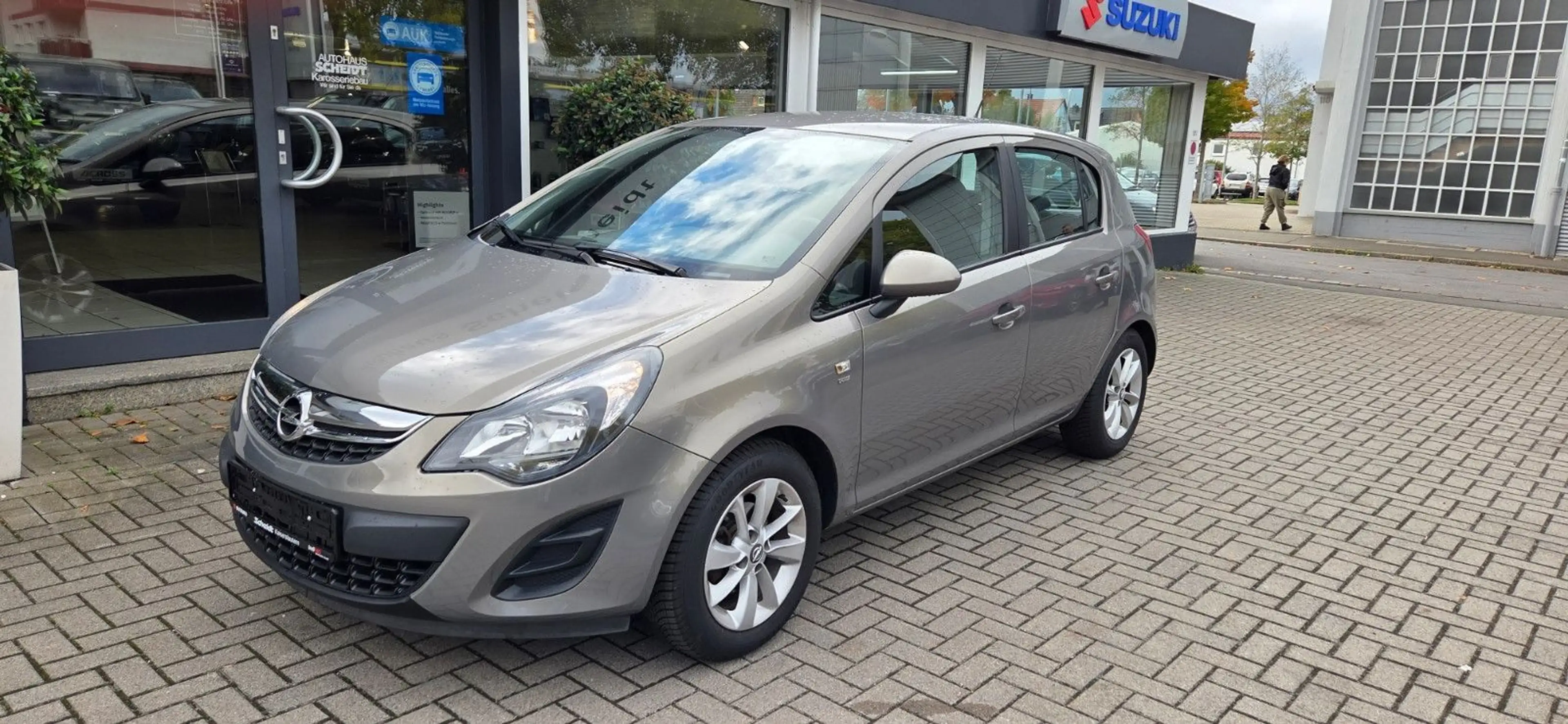 Opel Corsa 1.2 ecoFLEX Edition Easytronic — photo 3
