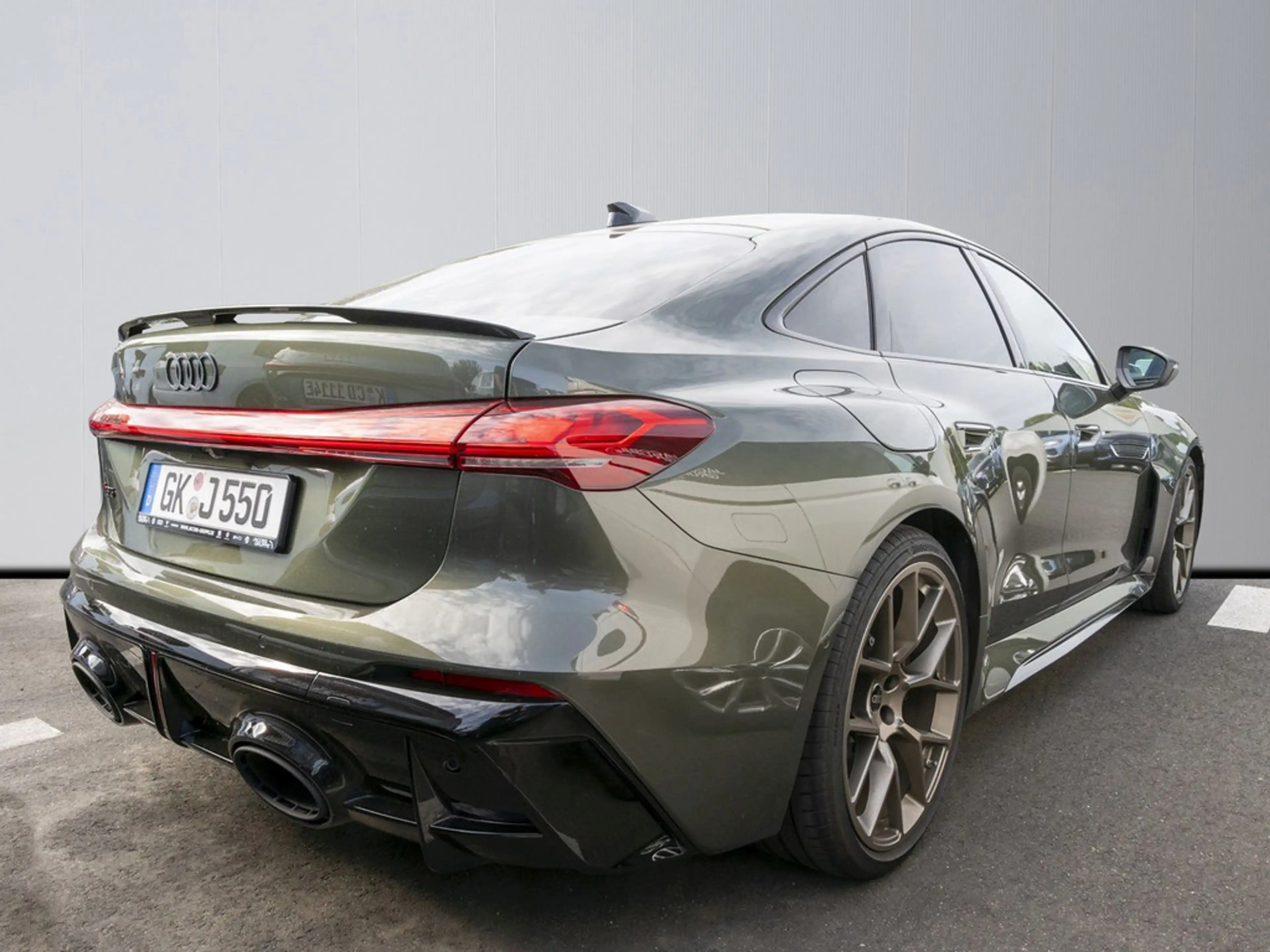 Audi RS5 Limousine 2.9 TFSI PHEV quattro Keramik/Tech Pro/B&O/HUD/RS Int. — photo 4