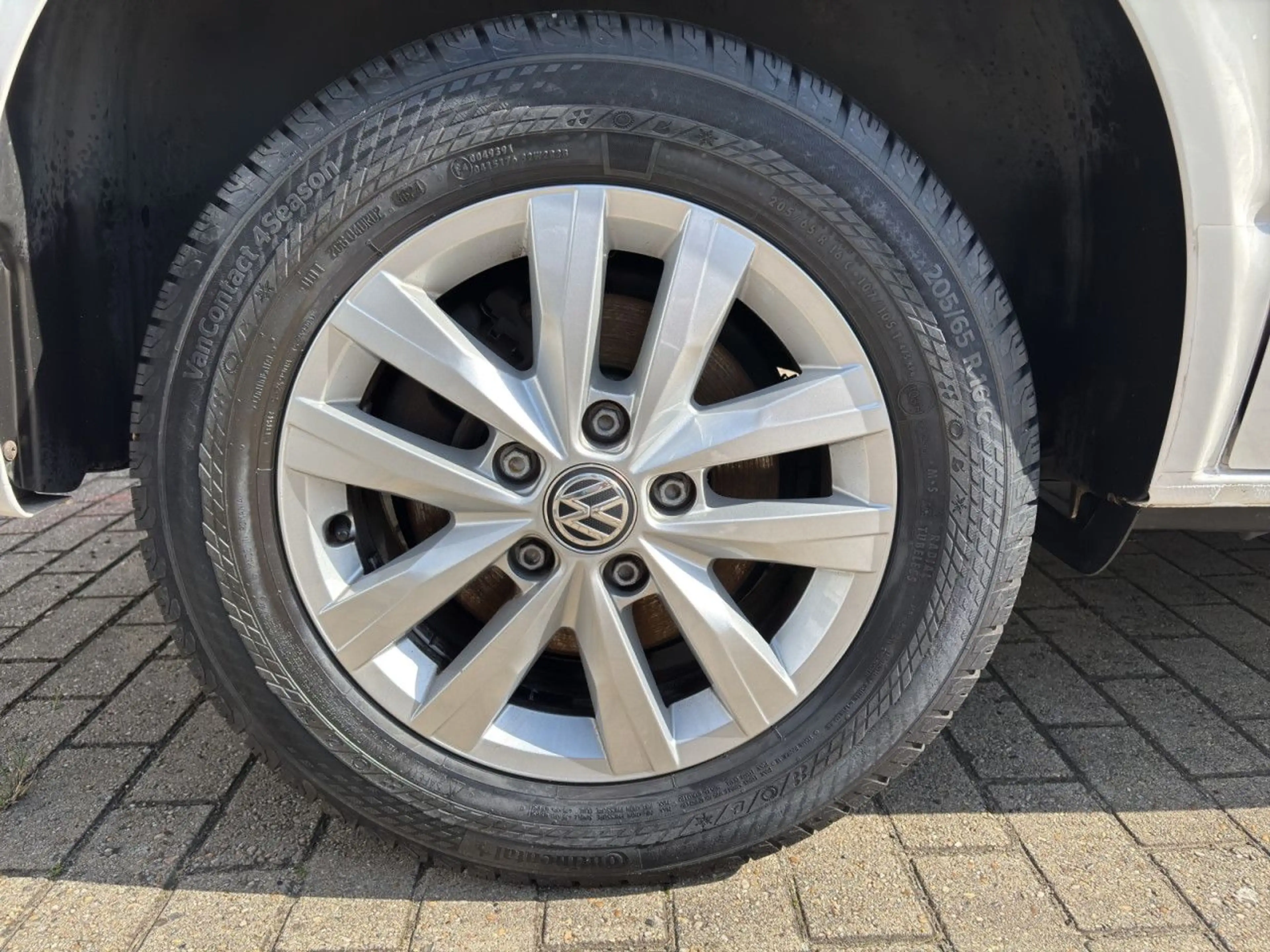 Volkswagen T6.1 Multivan T6.1 2.0 TDI Multivan (EURO 6d) Navi Klima — photo 10