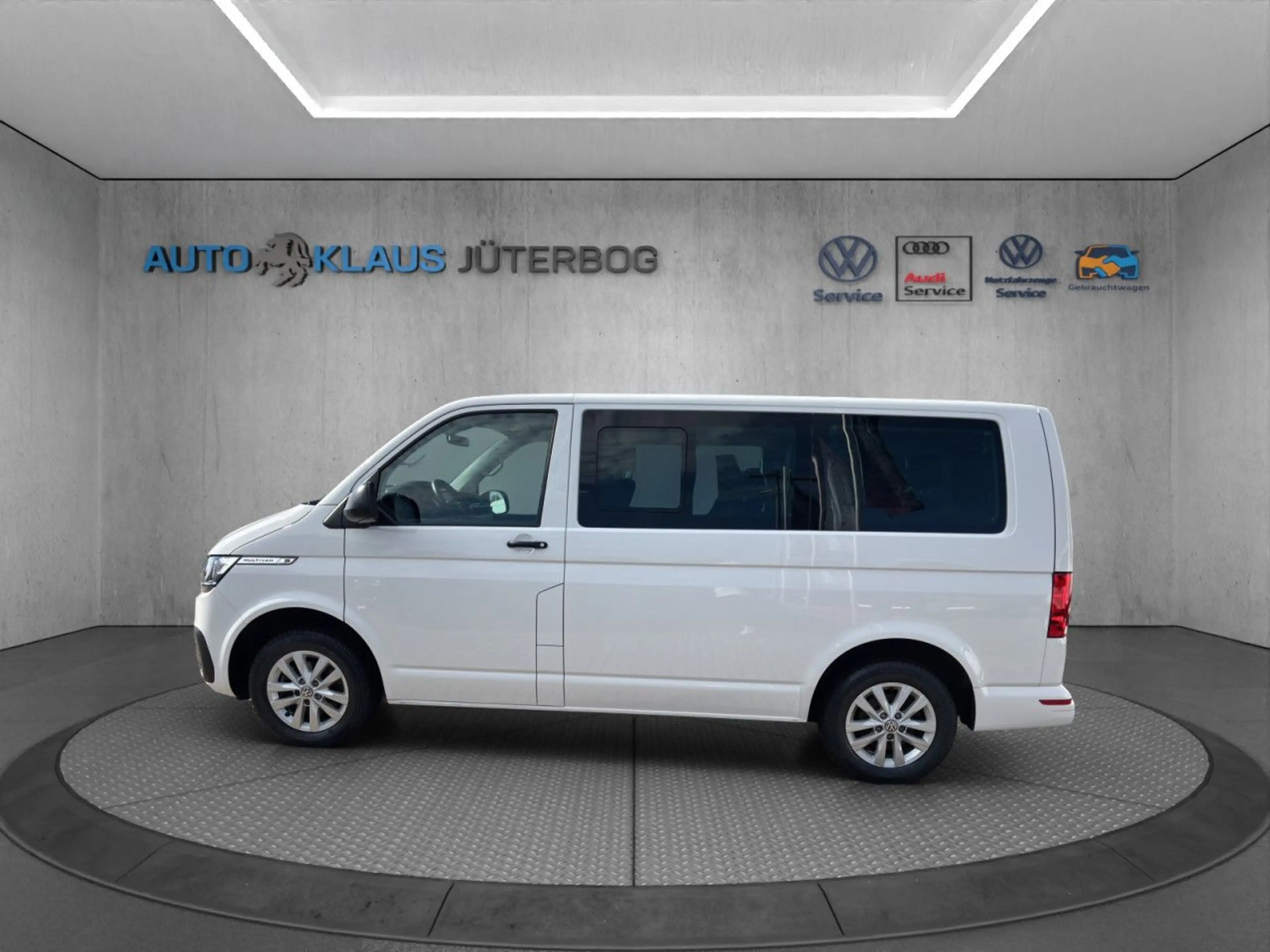 Volkswagen T6.1 Multivan T6.1 2.0 TDI Multivan (EURO 6d) Navi Klima — photo 3