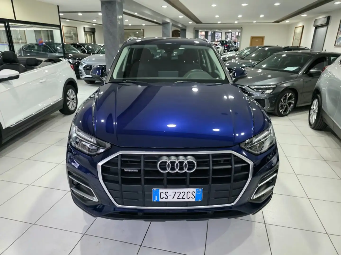 Audi Q5 NEW 40 Business 2.0 TDI 204CV Quattro Stronic Virt Bleu - 2
