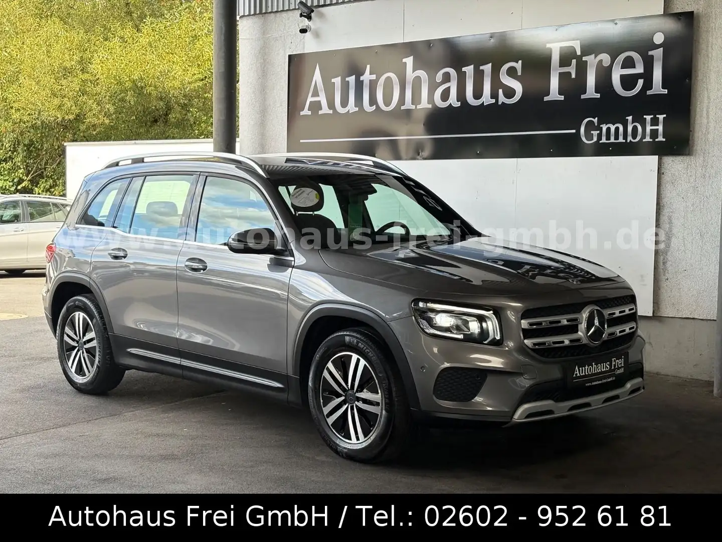 Mercedes-Benz GLB 200 d *1-HAND*NAVI*KAMERA*LED*LEDER*AHK Gris - 1