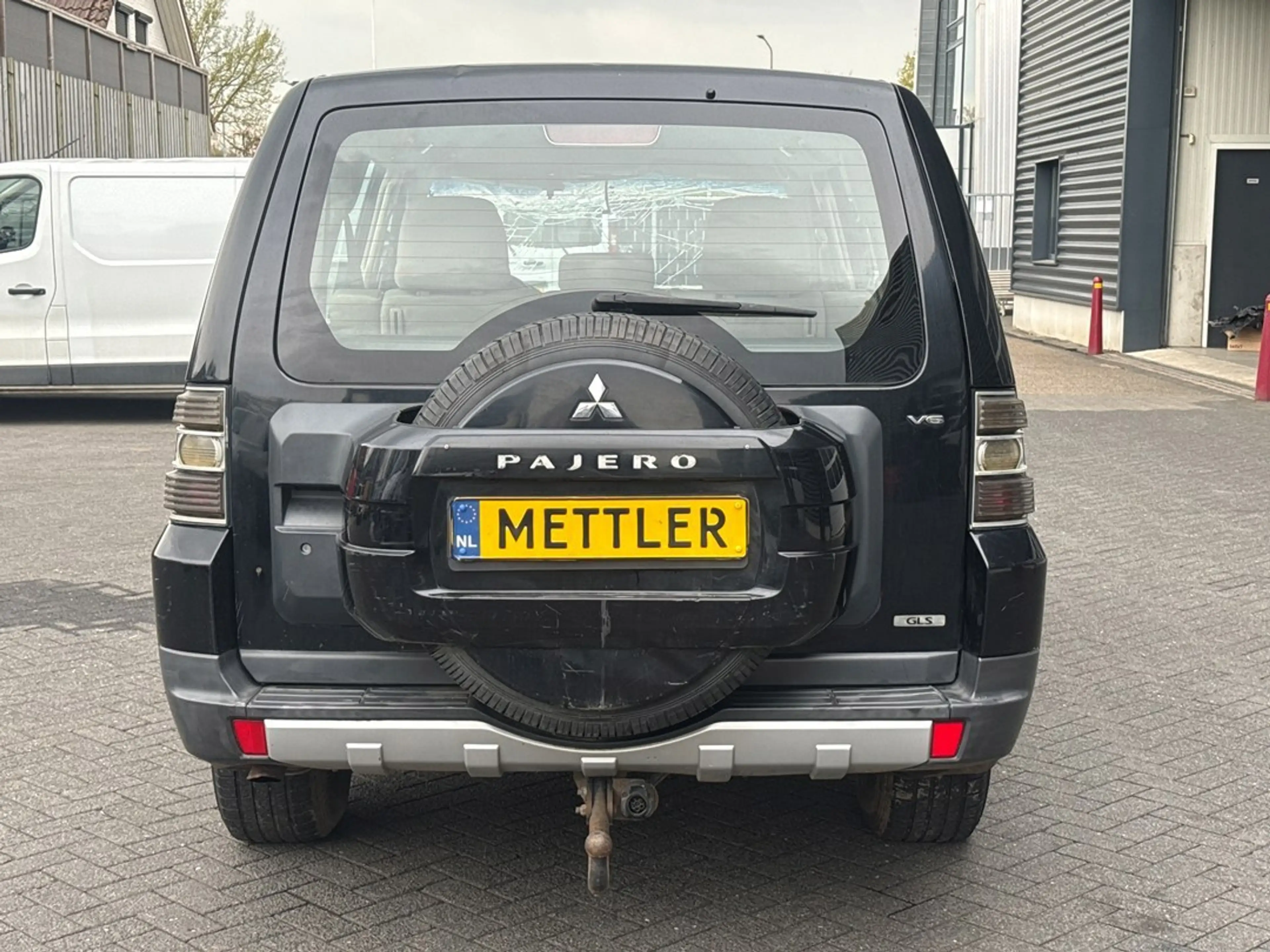 Mitsubishi Pajero 7 persoons 3.0 V6 2.972cc 133kW (181pk) 4x4 — photo 4